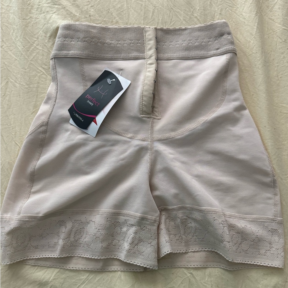 Colombian faja- shapewear shorts tummy control